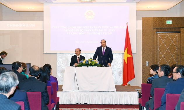 PM Vietnam, Nguyen Xuan Phuc bertemu dengan wakil komunitas orang Vietnam di Austria dan beberapa negara Eropa