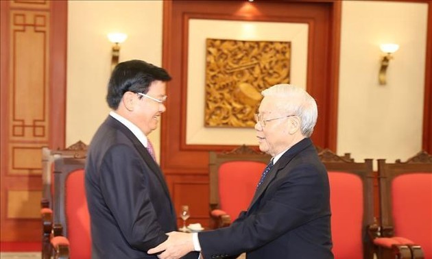 Sekjen, Presiden Vietnam Nguyen Phu Trong menerima PM Laos, Thongloun Sisoulith