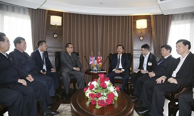 Delegasi Pemimpin Senior Partai Pekerja Korea mengunjungi Pusaka Alam Dunia Teluk Ha Long