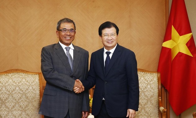 Deputi PM Vietnam, Trinh Dinh Dung menerima Wakil Presiden Grup Compal