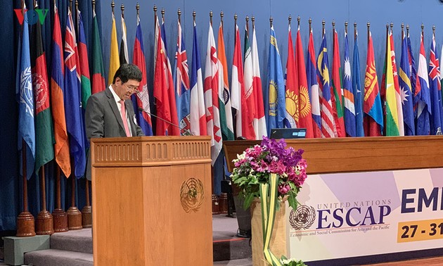 Vietnam menghadiri persidangan ke-75 ESCAP