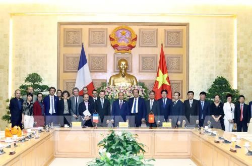 PM Vietnam, Nguyen Xuan Phuc: Vietnam menetapkan masalah membangun E-government merupakan strategi yang penting untuk kebutuhan rakyat