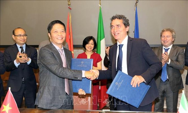 Vietnam dan Italia memperkuat hubungan kerjasama ekonomi dan perdagangan bilateral