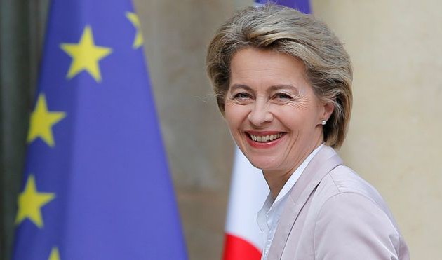 Menteri Pertahanan Jerman (seorang wanita) dinominasikan untuk posisi Presiden Komisi Eropa
