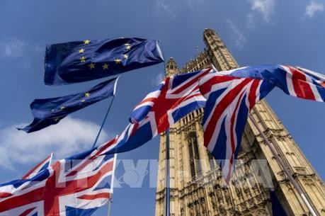 Uni Eropa mengesahkan langkah-langkah darurat kalau Brexit tidak mencapai permufakatan 
