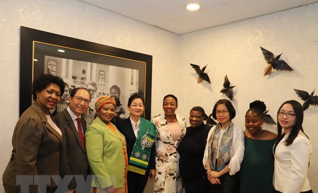 Vietnam dan Afrika Selatan memperkuat kerjasama demi perkembangan perempuan