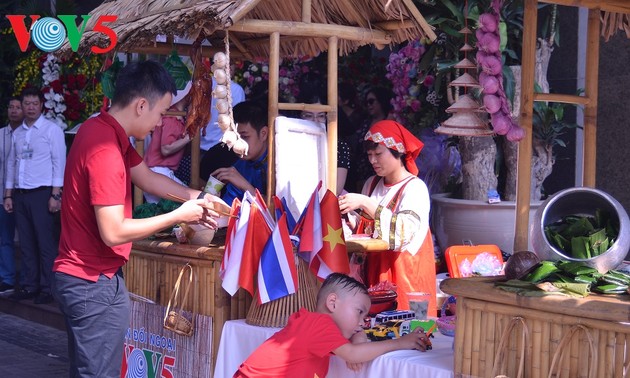 Pekan Raya VOV yang menggembirakan untuk menyambut ultah ke-74  Berdirinya Radio Suara  Vietnam  