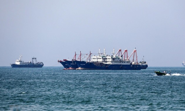 Koalisi angkatan laut pimpinan AS mengawali operasi melindungi kapal di Teluk