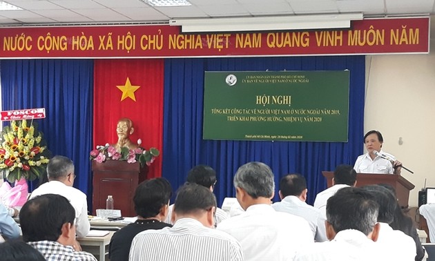 Meningkatkan efektivitas pekerjaan menghubungkan para warga diaspora di Kota Ho Chi Minh