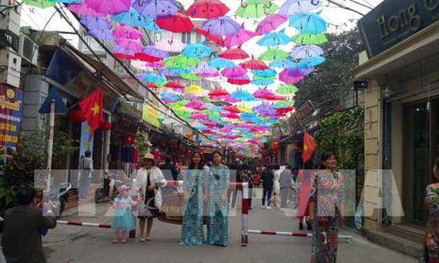 Kota Hanoi mengembangkan produk dari desa karrajinan tradisional demi kebutuhan para wisatawan