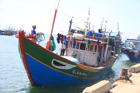 Vietnam menuntut kepada Tiongkok supaya melakukan investigasi, mengklarifikasi  dan berkoordinasi untuk menangani kapal penangkap ikan QNg 96416 TS di kawasan Hoang Sa 