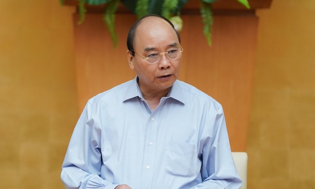 PM Nguyen Xuan Phuc memimpin sidang harian Pemerintah tentang Covid-19