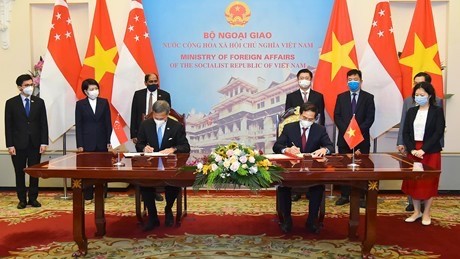 Menggelar Secara Efektif Hubungan Kemitraan Strategis Vietnam-Singapura