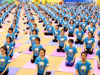Perkenalan Sepintas tentang Patung Buddha Maitreya Terbesar di Asia dan Perayaan Hari Yoga Internasional di Vietnam
