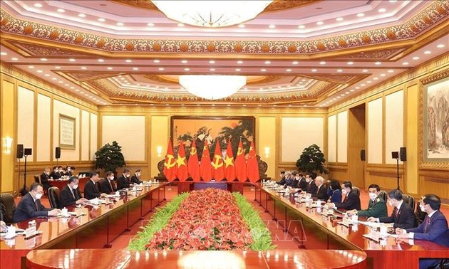 Membawa Hubungan Vietnam-Tiongkok Terus Berkembang secara Sehat, Stabil, dan Berkelanjutan