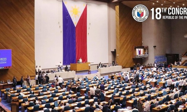 Majelis Rendah Filipina Sahkan Resolusi untuk Dorong Hubungan dengan Vietnam