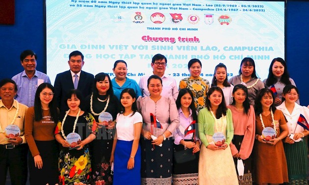 Rumah Kasih Sayang Untuk Mahasiswa Laos dan Kamboja di Vietnam