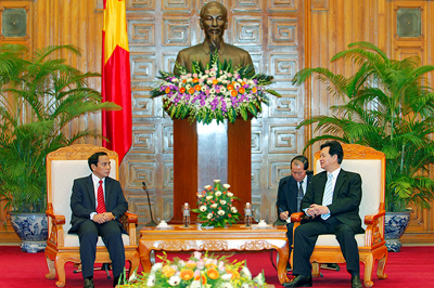 Premierminister trifft Leiter der laotischen Kontrollkommission