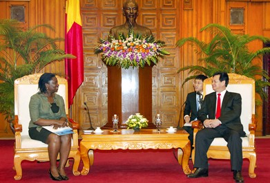 Premierminister Dung trifft die Nationaldirektorin der Weltbank in Vietnam