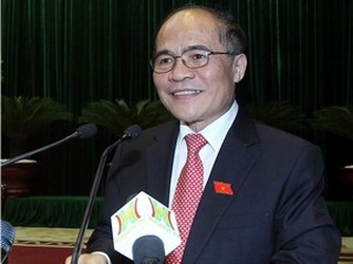  Parlamentspräsident Nguyen Sinh Hung ist in Japan zu Gast