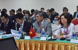 Sitzung von den Parlamenten Vietnams, Laos und Kambodscha
