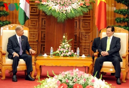 Premier Nguyen Tan Dung trifft Präsident der Seychellen