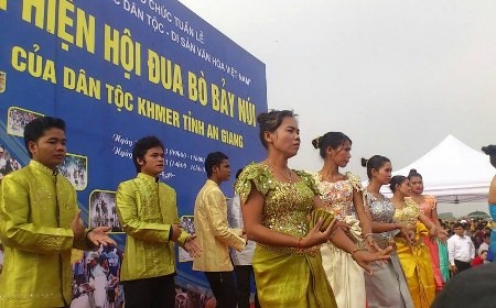 Veranstaltung “Zusammhalt der Volksgruppen – Kulturerbe Vietnams”