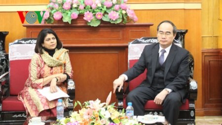 Vorsitzender der Vaterländischen Front Vietnams empfängt UNDP-Vertreter