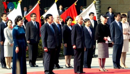 Tätigkeiten des Staatspräsidenten Truong Tan Sang in Japan