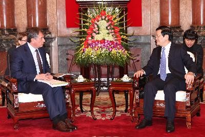 Staatspräsident Truong Tan Sang empfängt Generalsekretär der russischen Energiekommission
