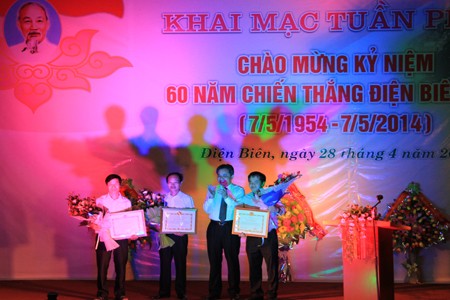 Eröffnung der Filmvorführungen zur Feier des Sieges Dien Bien Phu