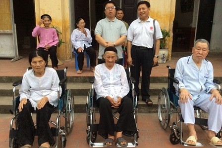 Wohltätigkeiten der Katholiken in Dong Nai