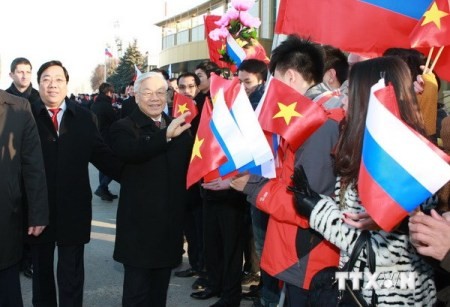 Verstärkung der Zusammenarbeit zwischen KP Vietnams und Russlands