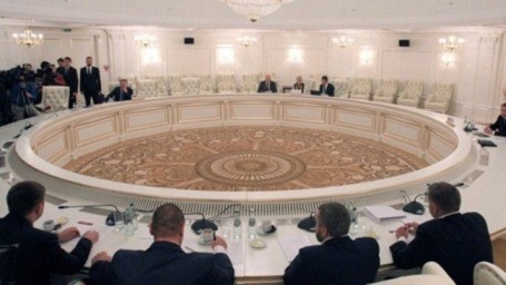 Neue Verhandlungsrunde der Ukraine-Kontaktgruppe endet ergebnislos