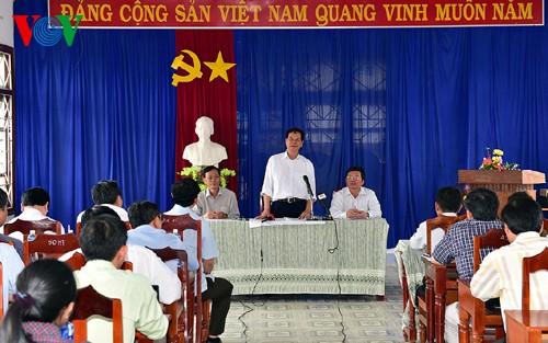Premierminister Nguyen Tan Dung überprüft Dürrebekämpfung in der Provinz Ninh Thuan