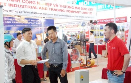 Eröffnung der Industrie- und Handelsmesse 2015 in Da Nang