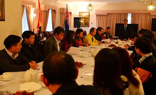Treffen mit vietnamesischen Wissenschaftlern in Australien