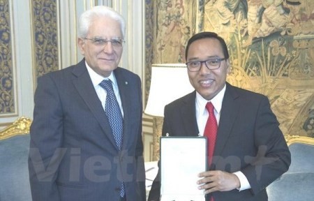 Italien überreicht dem vietnamesischen Botschafter Verdienstorden 
