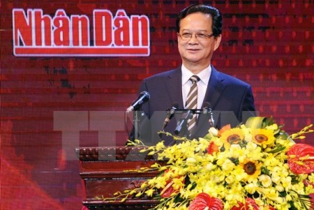 Premierminister Nguyen Tan Dung nimmt an der Präsentation eines neuen Fernsehkanals teil