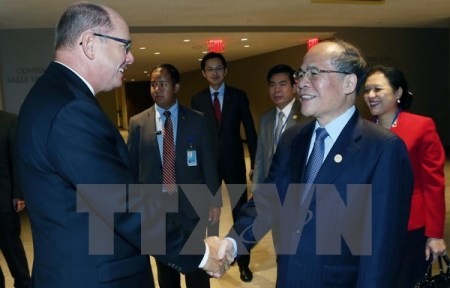 Parlamentspräsident Nguyen Sinh Hung führt wichtige Gespräche in den USA