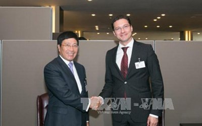 Vize-Premierminister, Außenminister Pham Binh Minh trifft Amtskollegen aus Bulgarien und Dänemark