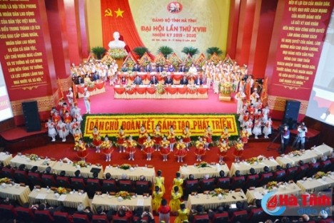 Parteivertreter nehmen an Sitzung der Parteiorganisation der Provinz Ha Tinh teil
