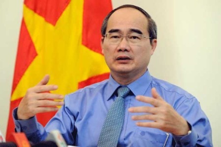 Vorsitzender der Vaterländischen Front Vietnams schickt zu Weihnacht Glückwunschbrief an Katholiken