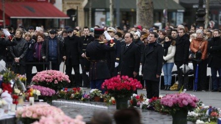 Weitere Veranstaltungen zum Gedenken an die Opfer der Terroranschläge in Frankreich