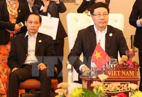 Vize-Premierminister, Außenminister Pham Binh Minh nimmt an der ASEAN-Außenministerkonferenz teil