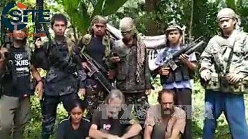 Terror-Gruppe Abu Sayyaf auf den Philippinen droht mit der Enthauptung einer neue Geisel