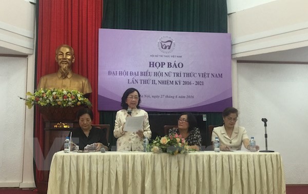 Konferenz des Verbands der weiblichen vietnamesischen Intellektuellen