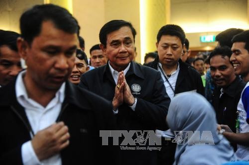 Thailands Premierminister beruhigt seine Bürger nach Bombenanschlägen