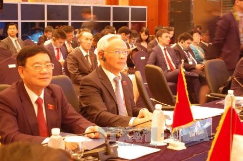 Vize-Parlamentspräsident Uong Chu Luu nimmt an Konferenz der Asien-Europa-Parlamentspräsidenten teil