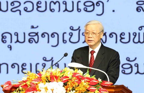 KPV-Generalsekretär Nguyen Phu Trong empfängt laotische Delegation